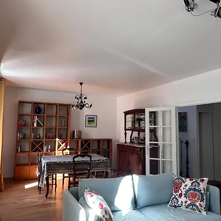 Chic Town House