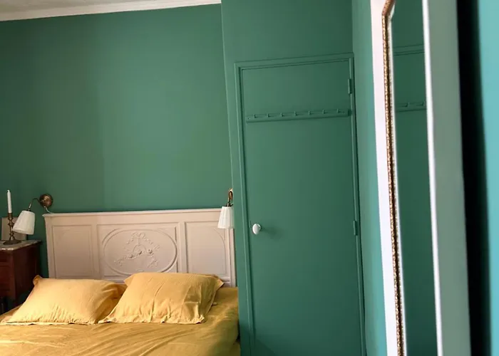 Chic Town House * ベジエ